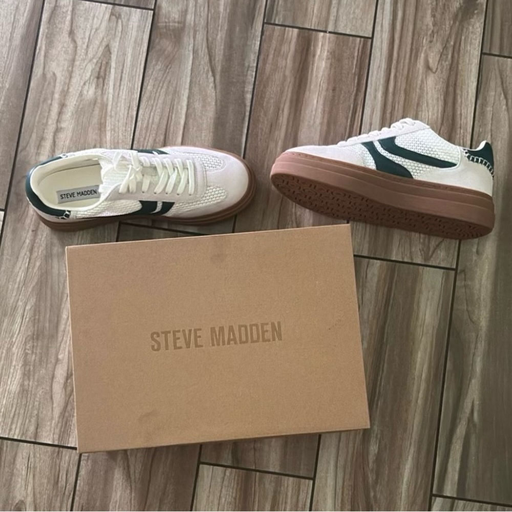 ❤️🔥BOGO FREE NWT Steve Madden Dodge Green White Platform Sneakers Gym Shoes 10 - Picture 6 of 6